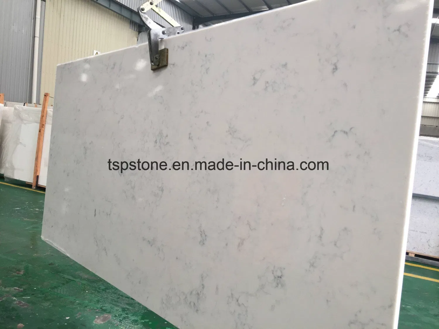 Carrara White Engineered Quartz Stone Slab for Wholesales
